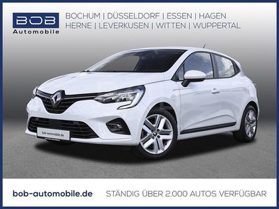 Weiß Gebraucht 2022 Renault Clio V Business Limousine | 15.887 € (Fairer Preis)