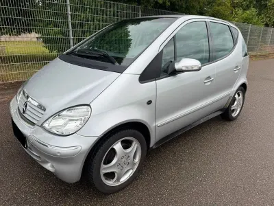 Gebraucht Mercedes A190 Avantgarde 125 PS (91 kW) 2003 Silber Kleinwagen