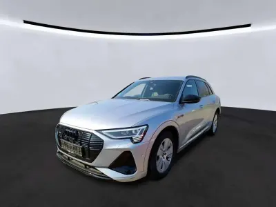 Gebraucht Audi e-tron S-Line 300 kW (408 PS) 2023 Florettsilber metallic SUV