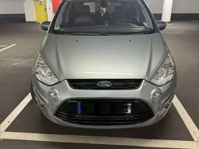 Gebraucht Ford S-MAX Titanium 200 PS (147 kW) 2013 Silber Van / Kleinbus