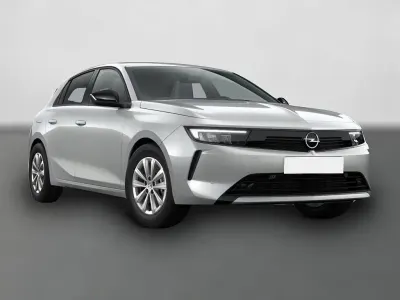 Usado Opel Astra 131 HP (96 kW) 2024 Prateado Citadino