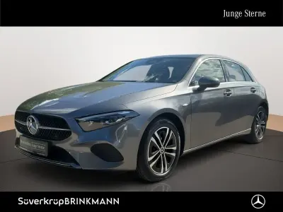 Gebraucht Mercedes A250 Progressive 163 PS (119 kW) 2025 Grau Limousine