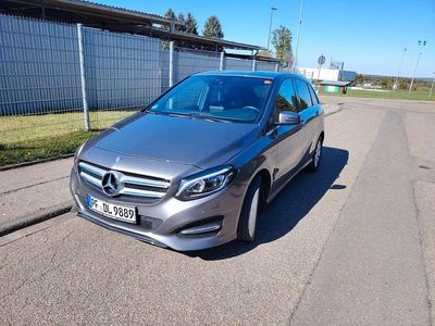 Usata Mercedes 200 136 CV (100 kW) 2016 Grigio Berlina