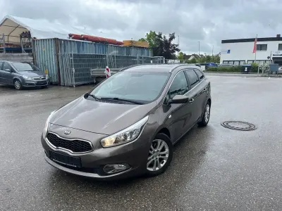 Usado Kia Ceed 128 CV (94 kW) 2015 Marrón Utilitario