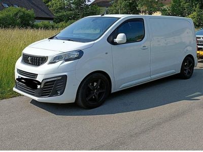 Gebraucht Peugeot Expert 150 PS (110 kW) 2017 Weiß Van