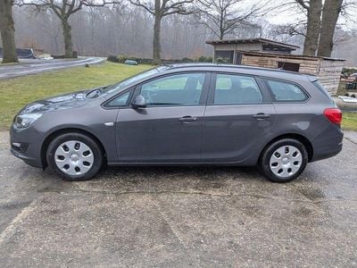 Gebraucht Opel Astra Selection 101 PS (74 kW) 2016 Grau Kombi