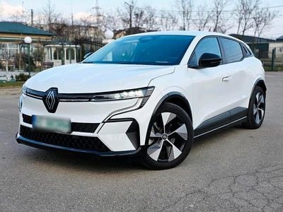 Second-hand Renault Megane E-Tech 161 kW (220 CP) 2023 Alb SUV