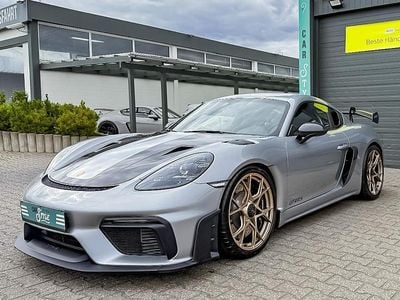 Porsche 718 Cayman GT4