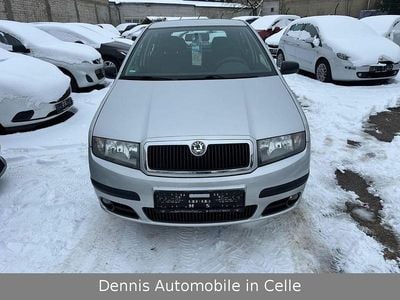 Silber Gebraucht 2006 Skoda Fabia Classic Limousine | 3.990 €