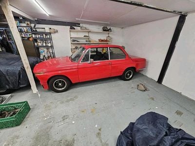 Usado BMW 1502 170 HP (125 kW) 1975 Vermelho Sedan