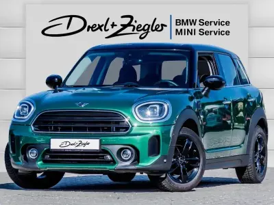 Gebraucht Mini Cooper Countryman Classic 136 PS (100 kW) 2023 British racing green metallic SUV