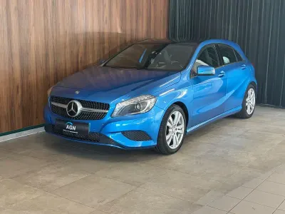 Gebraucht Mercedes A180 122 PS (89 kW) 2013 Blau Kleinwagen