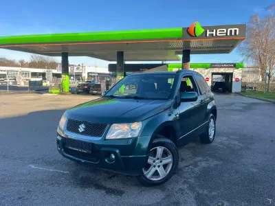 Usata Suzuki Grand Vitara Club 129 CV (94 kW) 2006 Verde SUV
