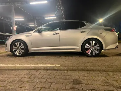Gebraucht Kia Optima Hybrid 178 PS (130 kW) 2015 Silber Limousine