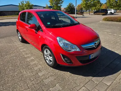 Gebraucht Opel Corsa 87 PS (63 kW) 2012 Rot Kleinwagen