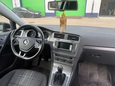 Gebraucht VW Golf VII LOUNGE 125 PS (91 kW) 2015 Blau Limousine