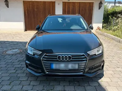 Gebraucht Audi A4 Sport 190 PS (139 kW) 2018 Grau Kombi