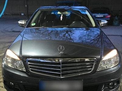 Gebraucht Mercedes 220 174 PS (127 kW) 2008 Grau Limousine