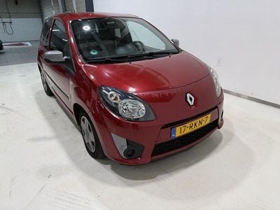 Usado Renault Twingo Collection 86 HP (63 kW) 2011 Vermelho Citadino