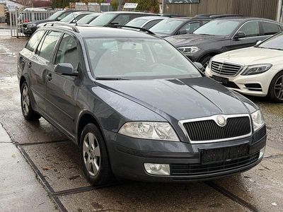 Gebraucht Skoda Octavia Team Edition 160 PS (117 kW) 2009 Grau Kombi