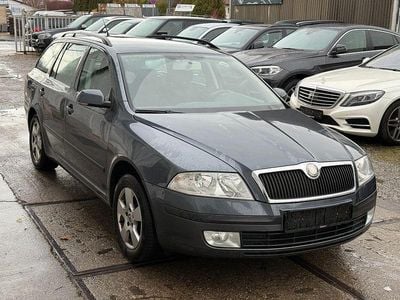 Grau Gebraucht 2009 Skoda Octavia Team Edition Kombi | 1.500 € (Guter Preis)