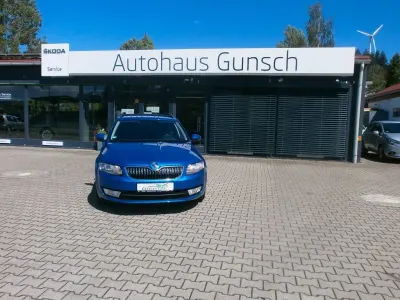 Gebraucht Skoda Octavia 150 PS (110 kW) 2016 Blau Kombi