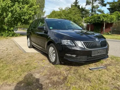 Gebraucht Skoda Octavia G-TEC Style 110 PS (80 kW) 2018 Schwarz Kombi
