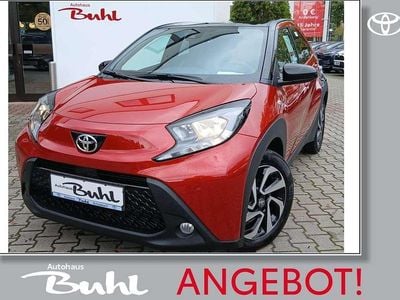 Gebraucht Toyota Aygo X Team 72 PS (52 kW) 2024 Chili red perleffekt/dach myst SUV
