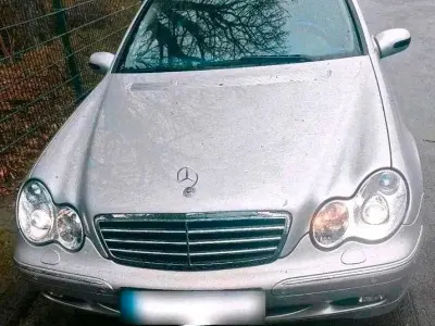 Gebraucht Mercedes C320 Elegance 218 PS (160 kW) 2003 Silber Kombi
