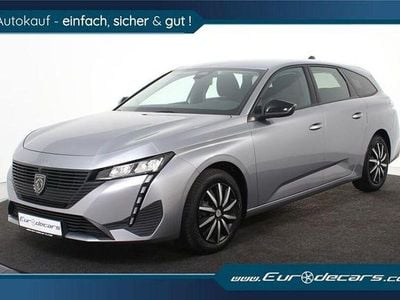Grau Gebraucht 2022 Peugeot 308 Limousine | 15.400 € (Fairer Preis)