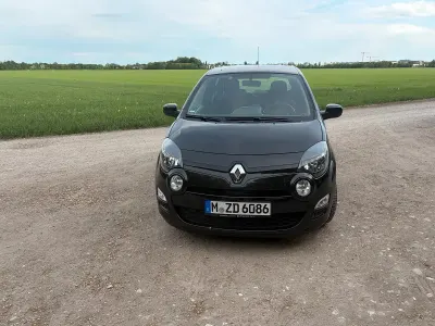 Używany Renault Twingo 75 KM (55 kW) 2013 Czarny Hatchback