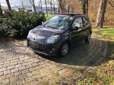 Second-hand Renault Twingo Night&Day 76 CP (55 kW) 2009 Negru Hatchback