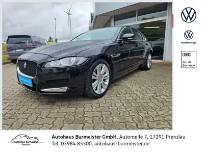 Gebraucht Jaguar XF Portfolio 179 PS (131 kW) 2020 Schwarz Limousine