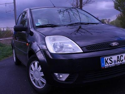 Gebraucht Ford Fiesta 80 PS (58 kW) 2002 Schwarz Kleinwagen