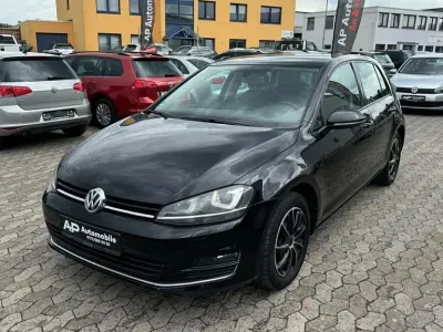 Używany VW Golf VII Highline 140 KM (102 kW) 2013 Czarny Sedan/Limuzyna