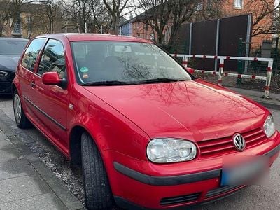 Rot Gebraucht 2001 VW Golf IV Kleinwagen | 2.300 € (Fairer Preis)