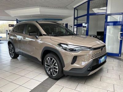 Neu Toyota Corolla Cross 140 PS (102 kW) 2026 Braun SUV