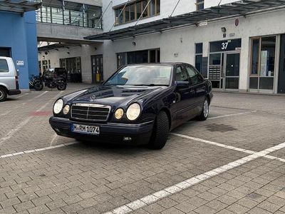 Gebraucht Mercedes 320 220 PS (161 kW) 1996 Blau Limousine
