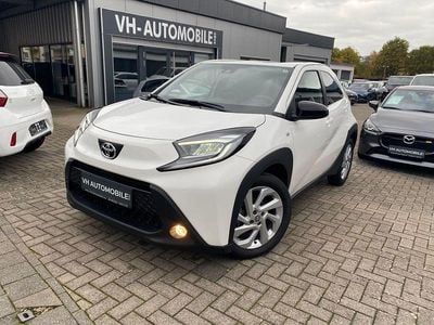 040 schneeweiß Gebraucht 2024 Toyota Aygo Kleinwagen | 15.000 € (Guter Preis)