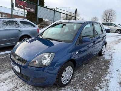 Gebraucht Ford Fiesta Style 101 PS (74 kW) 2008 Blau Kleinwagen