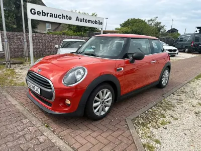 Gebraucht Mini ONE 102 PS (75 kW) 2018 Solaris orange Kleinwagen