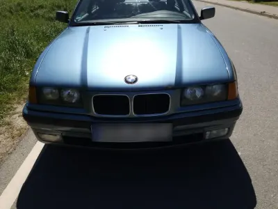 Gebraucht BMW 316 Basis 102 PS (75 kW) 1995 Grün Coupé