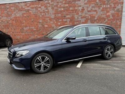 Gebraucht Mercedes E220 Avantgarde 194 PS (142 kW) 2019 Blau Kombi