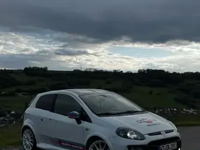 Gebraucht Abarth Punto 163 PS (119 kW) 2013 Weiß Kleinwagen
