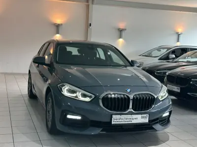 Gebraucht BMW 118 Advantage 140 PS (102 kW) 2020 Grau Kleinwagen
