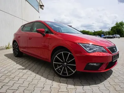 Gebraucht Seat Leon XCELLENCE 150 PS (110 kW) 2020 "desire" rot Limousine