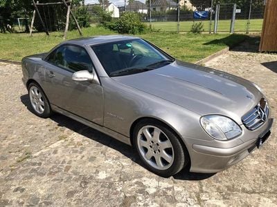 Gebraucht Mercedes SLK200 163 PS (119 kW) 2003 Silber Cabrio