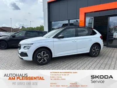 Gebraucht Skoda Kamiq Selection 116 PS (85 kW) 2025 Moonweiss metallic SUV