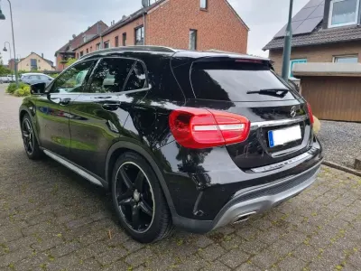 Gebraucht Mercedes GLA250 AMG line 211 PS (155 kW) 2016 SUV