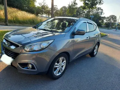 Gebraucht Hyundai ix35 115 PS (84 kW) 2011 Grau SUV